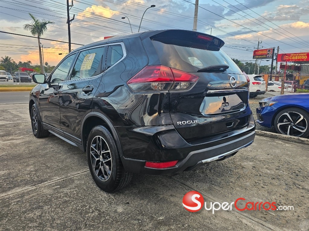 2019 Nissan Rogue SV FULL — foto 4 / 12