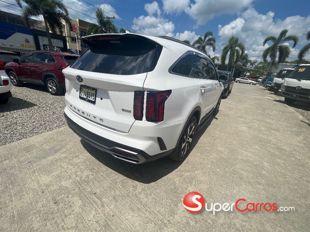 2022 Kia Sorento SXT — foto 5 / 9