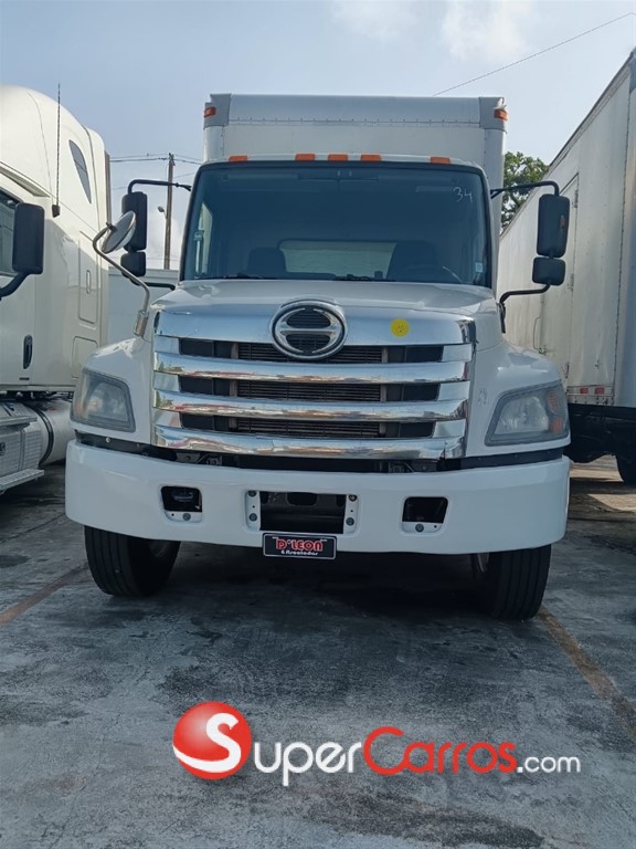 2016 Hino 268