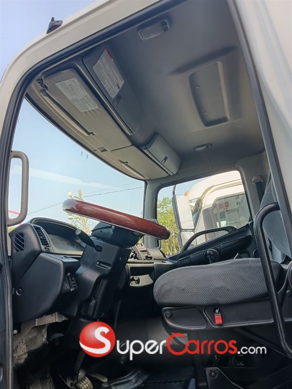 2016 Hino 268 — foto 3 / 10