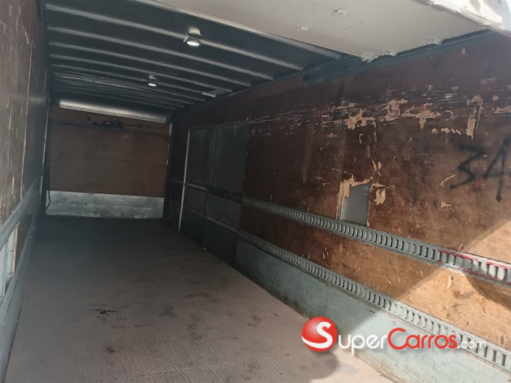 2016 Hino 268 — foto 4 / 10