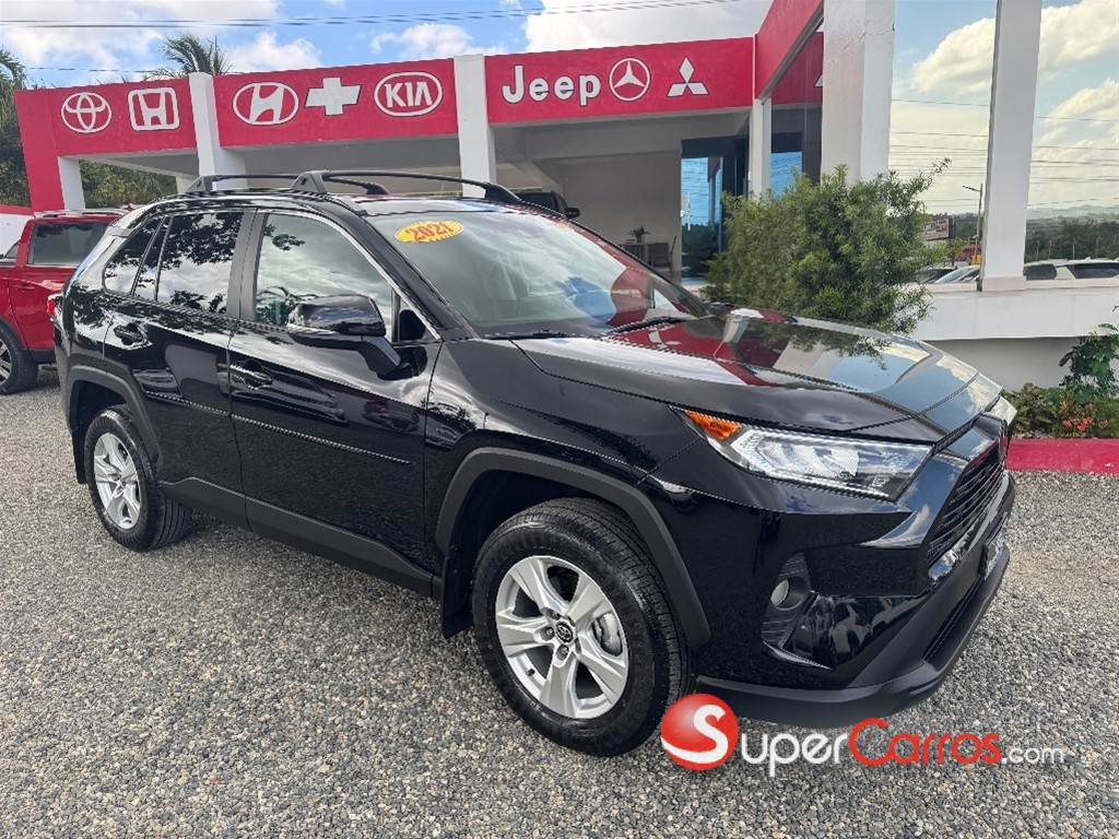 2021 Toyota RAV4 XLE PLUS