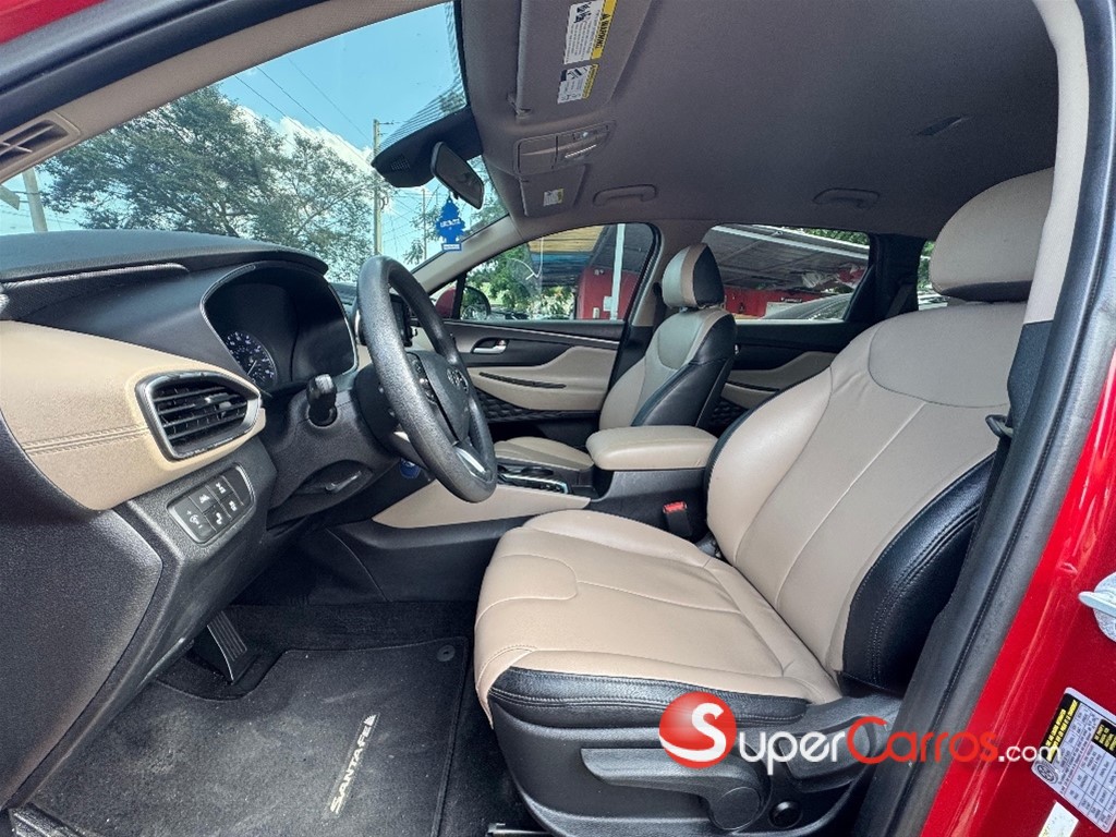 2019 Hyundai Santa Fe SE — foto 8 / 10
