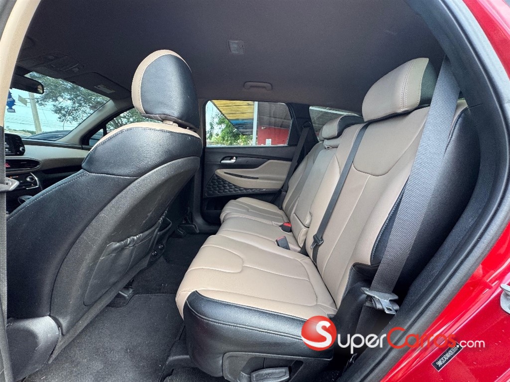 2019 Hyundai Santa Fe SE — foto 9 / 10