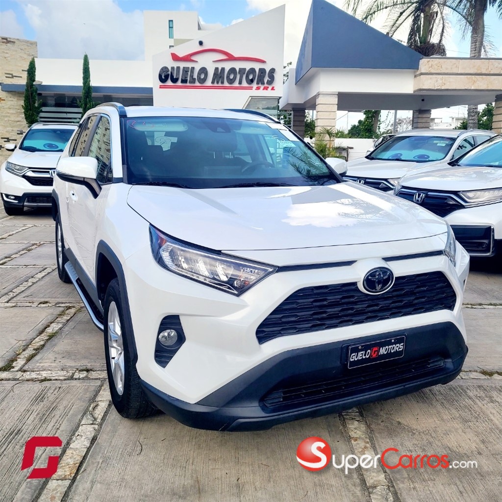 2020 Toyota RAV4 XLE