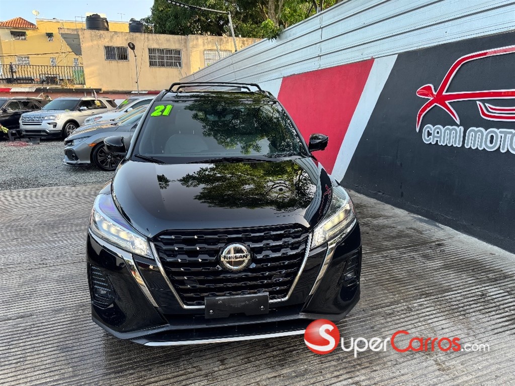 2021 Nissan Kicks SR — foto 2 / 12