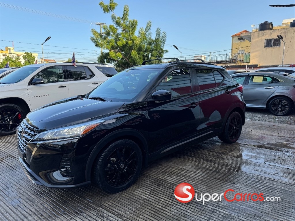 2021 Nissan Kicks SR — foto 3 / 12