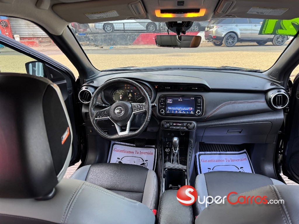 2021 Nissan Kicks SR — foto 9 / 12