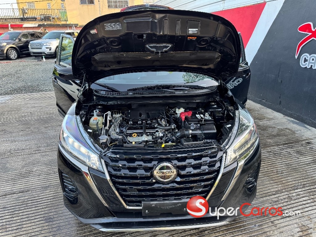 2021 Nissan Kicks SR — foto 11 / 12