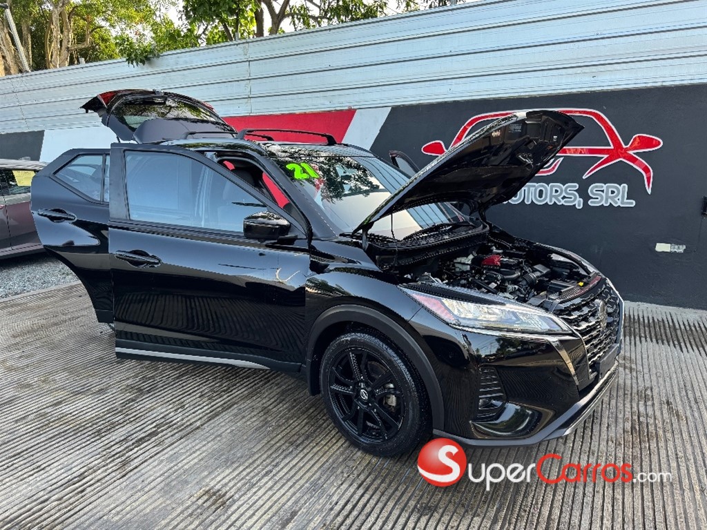 2021 Nissan Kicks SR — foto 12 / 12