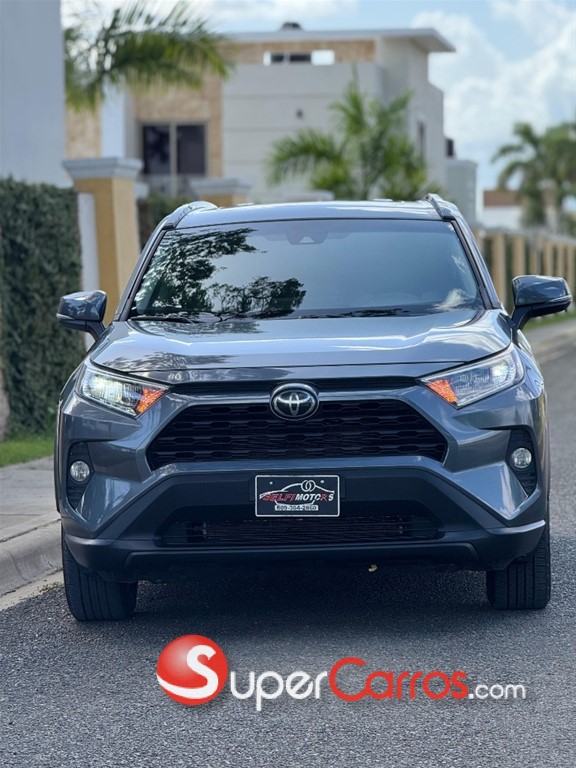 2019 Toyota RAV4 XLE