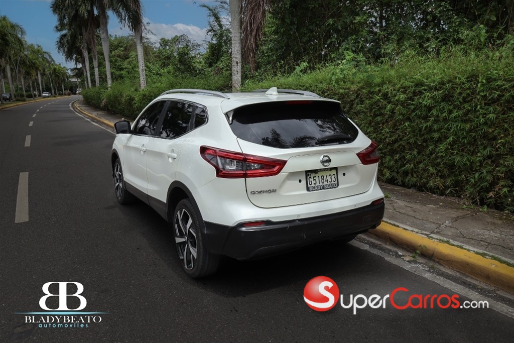 2020 Nissan Qashqai Exclusive — foto 9 / 11