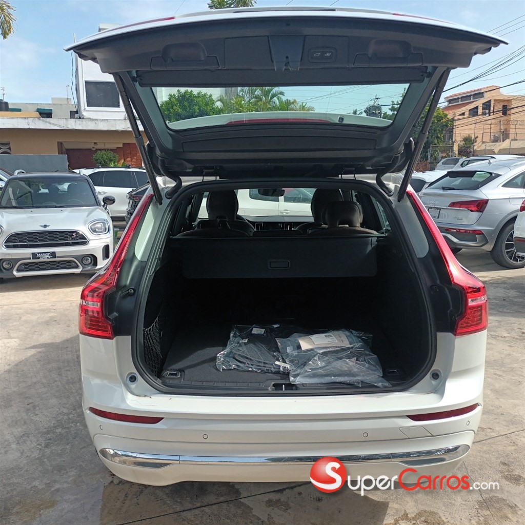 2025 Volvo XC60 Plus Recharge — foto 5 / 11