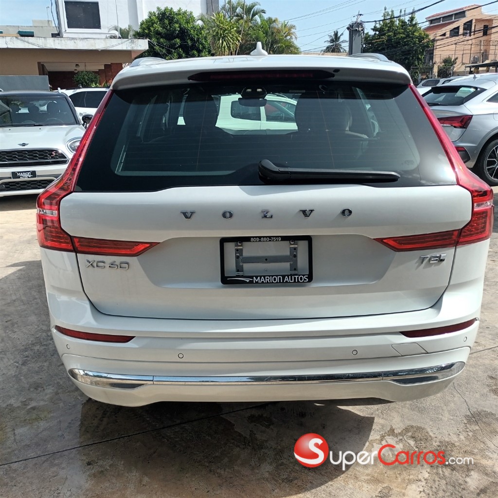 2025 Volvo XC60 Plus Recharge — foto 6 / 11