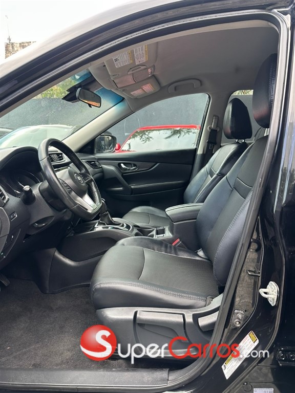 2019 Nissan Rogue S — foto 7 / 10