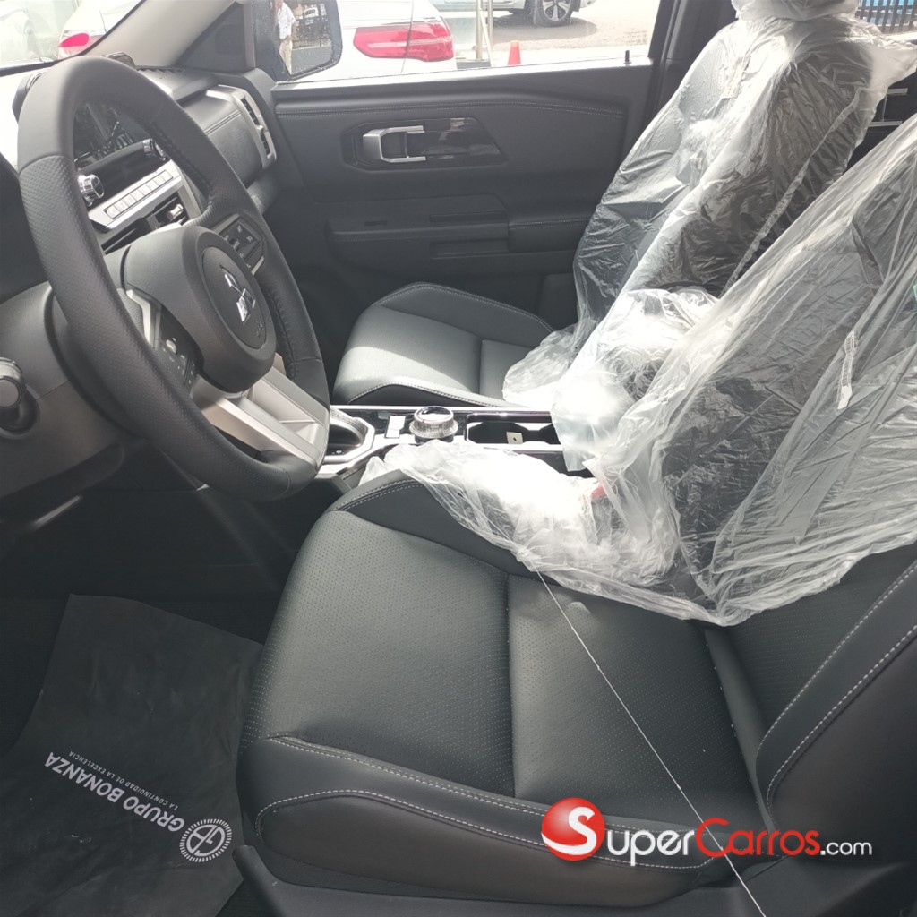 2025 Mitsubishi Motors L 200 Sportero — foto 8 / 10