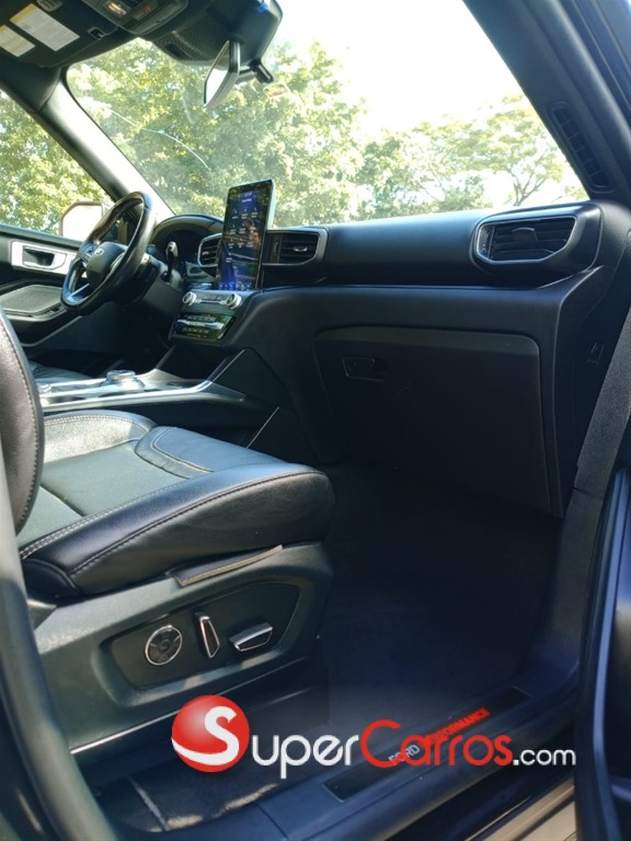 2020 Ford Explorer ST — foto 6 / 11