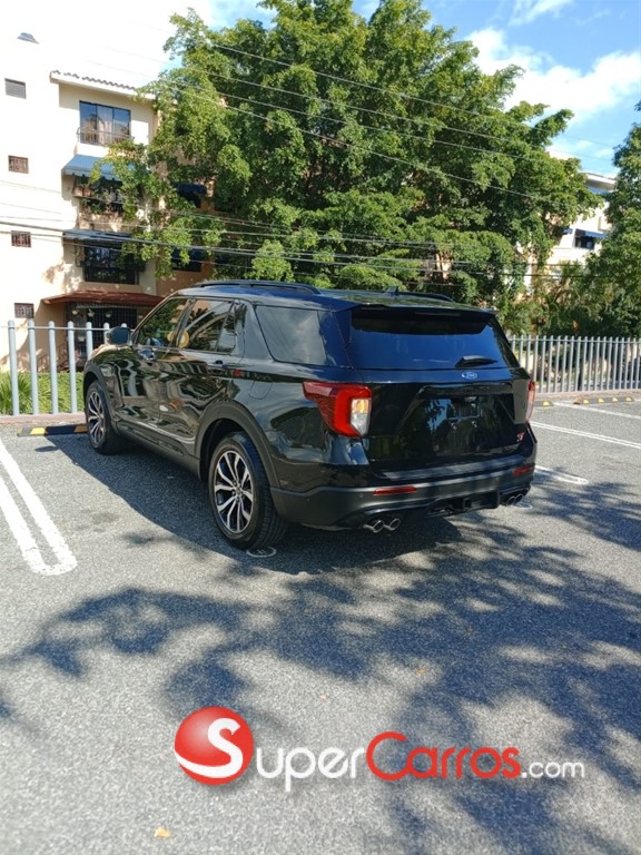 2020 Ford Explorer ST — foto 8 / 11