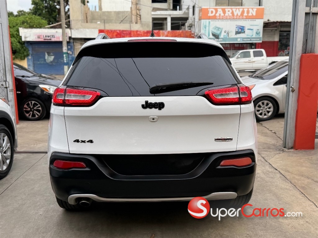 2017 Jeep Cherokee Latitude — foto 9 / 10