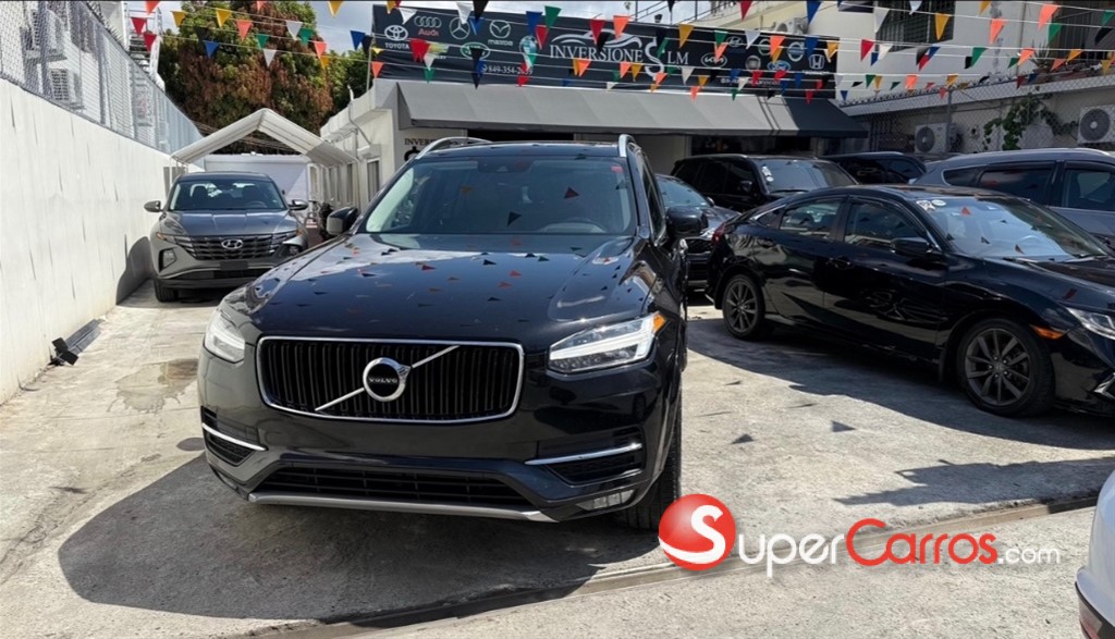 2019 Volvo XC90 Momentum T6