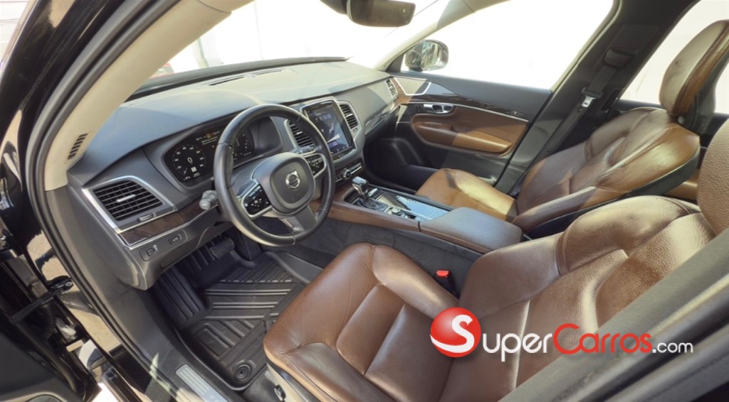 2019 Volvo XC90 Momentum T6 — foto 8 / 11