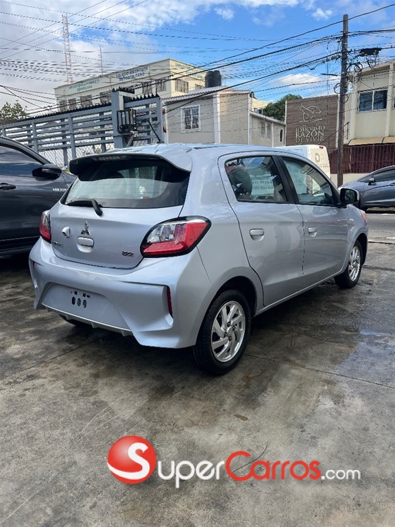 2022 Mitsubishi Motors Mirage Coupe — foto 2 / 8