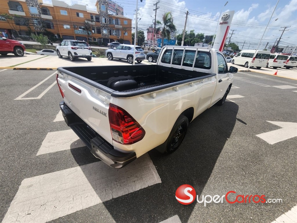 2025 Toyota Hilux — foto 4 / 10