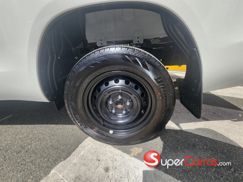 2025 Toyota Hilux — foto 5 / 10