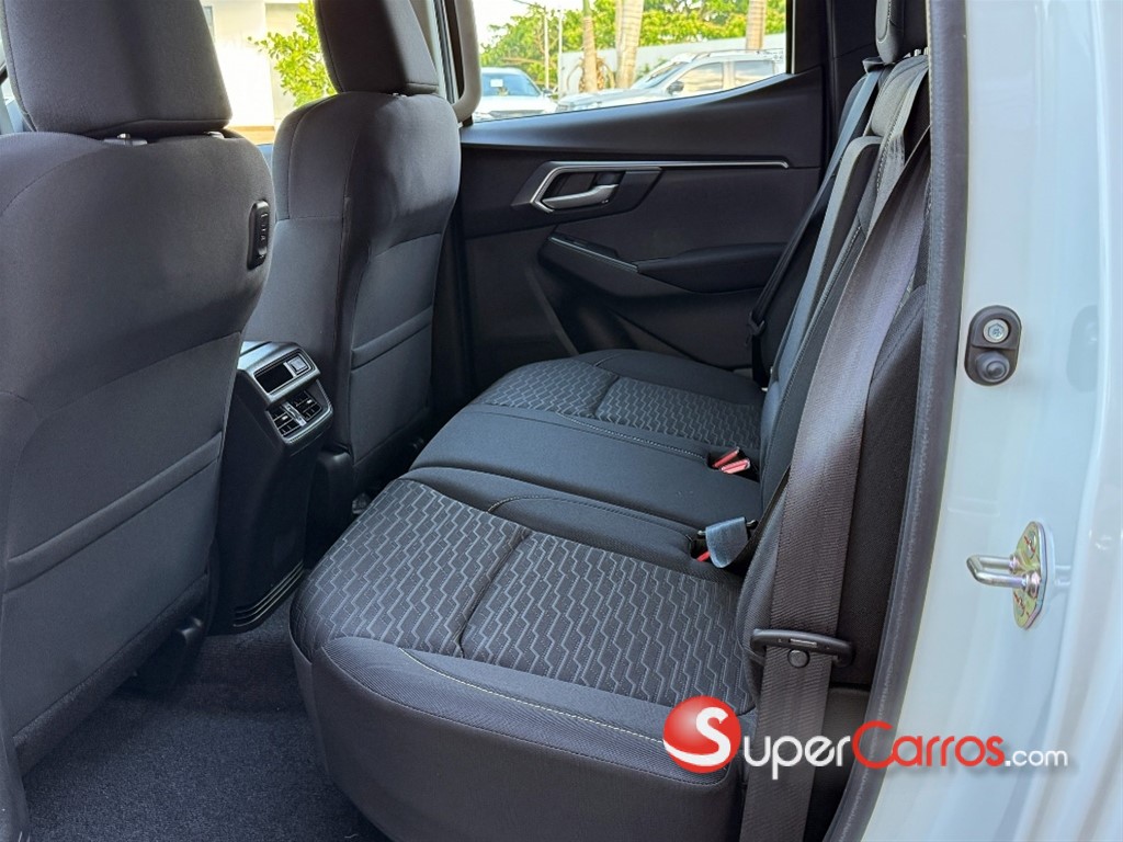 2026 Isuzu DMAX — foto 6 / 7