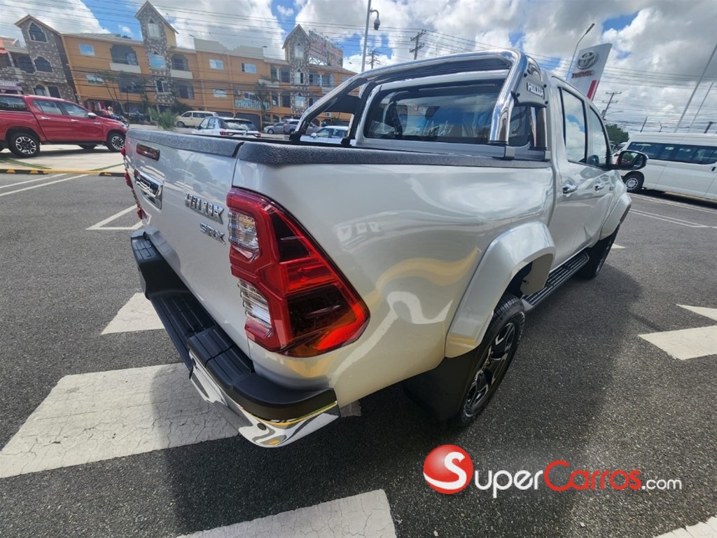 2025 Toyota Hilux WIDE TREAD — foto 7 / 11