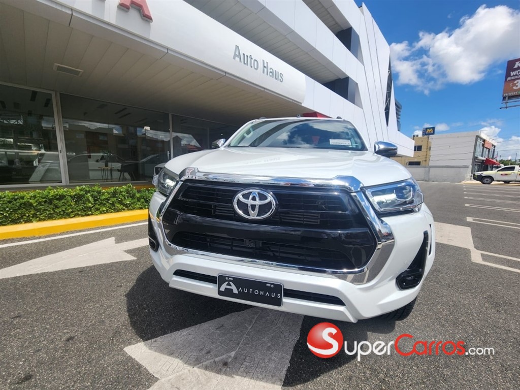 2025 Toyota Hilux WIDE TREAD — foto 8 / 11
