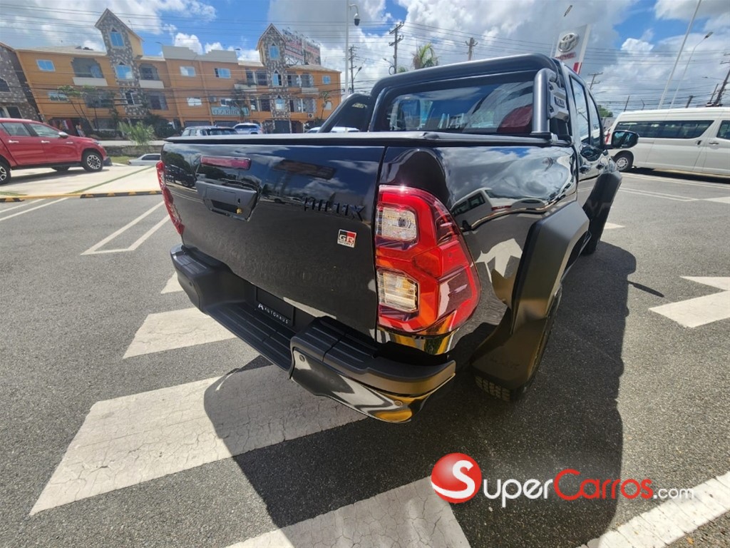 2026 Toyota Hilux GR Sport — foto 5 / 10