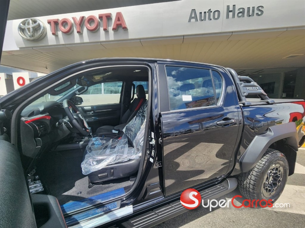 2026 Toyota Hilux GR Sport — foto 6 / 10