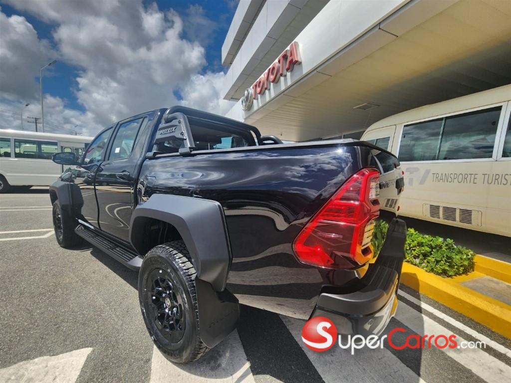2026 Toyota Hilux GR Sport — foto 8 / 10