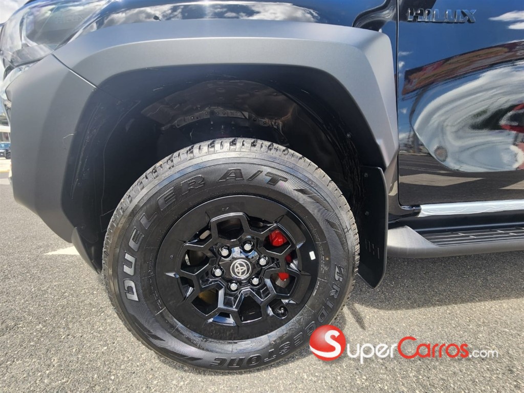 2026 Toyota Hilux GR Sport — foto 9 / 10