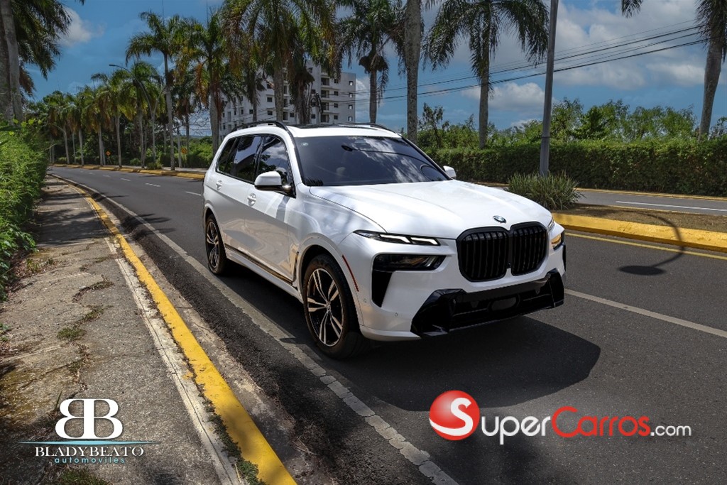 2023 BMW X 7 XDRIVE 40i — foto 3 / 12
