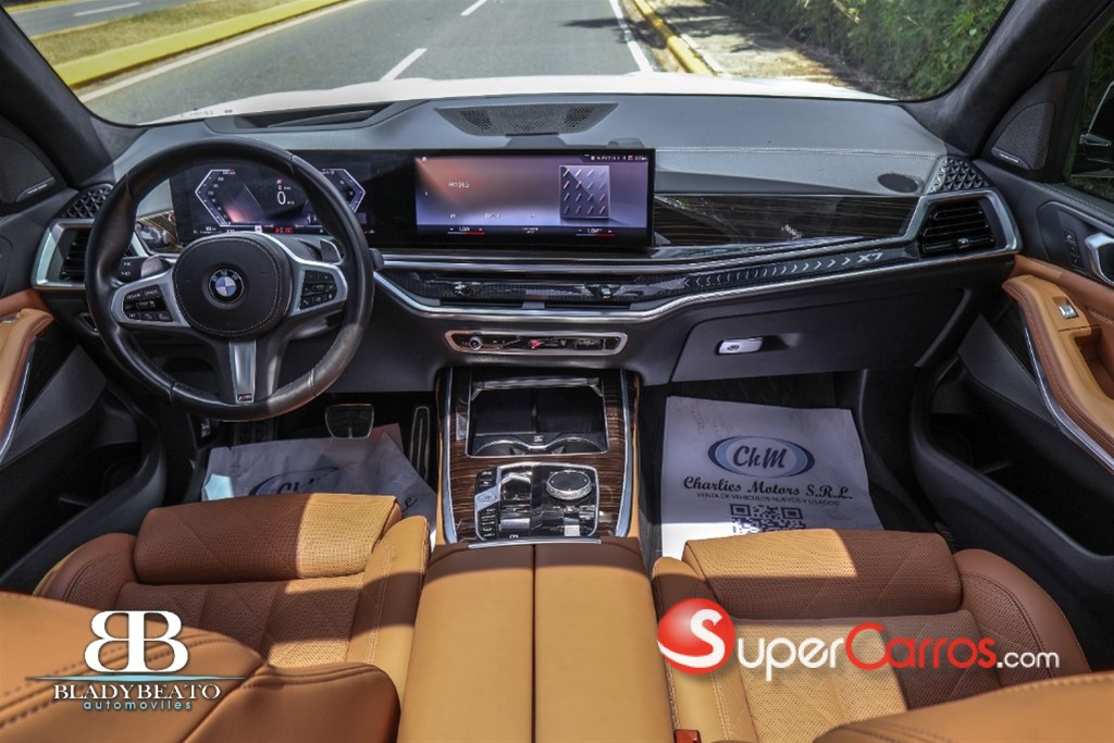 2023 BMW X 7 XDRIVE 40i — foto 7 / 12
