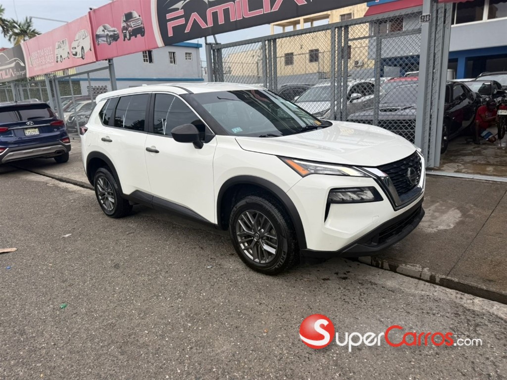 2021 Nissan Rogue S — foto 2 / 11