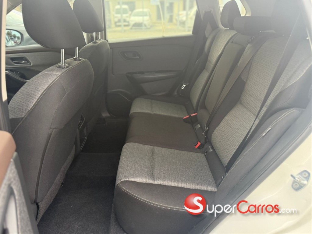 2021 Nissan Rogue S — foto 8 / 11