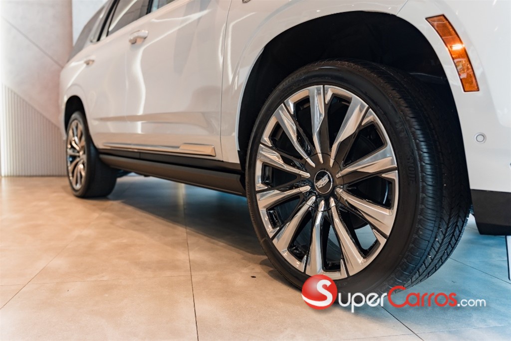 2026 Cadillac Escalade Premium Luxury — foto 4 / 11