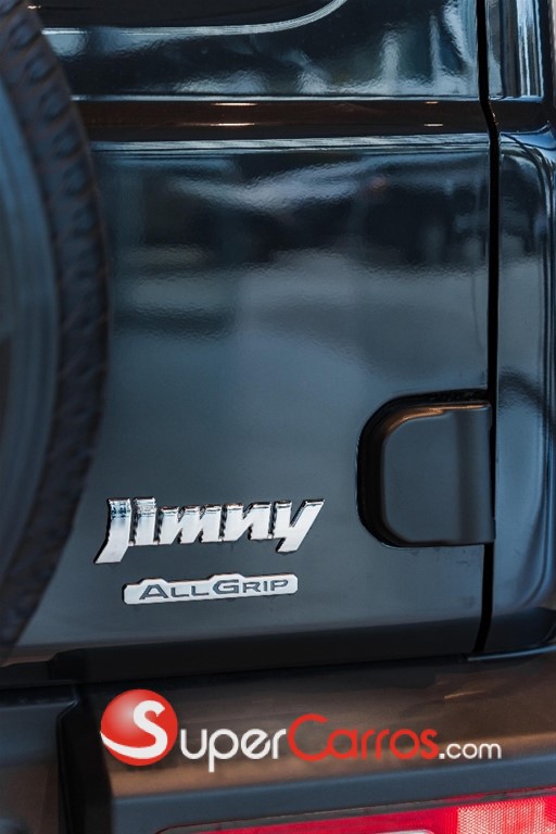 2027 Suzuki Jimny GLX — foto 7 / 12