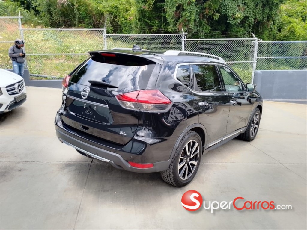 2019 Nissan Rogue SV FULL — foto 4 / 12