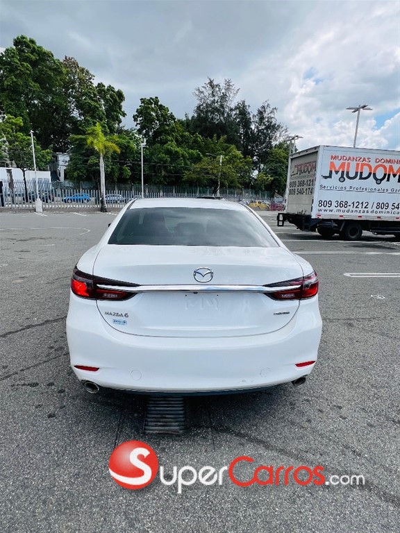 2020 Mazda 6 Touring — foto 8 / 12