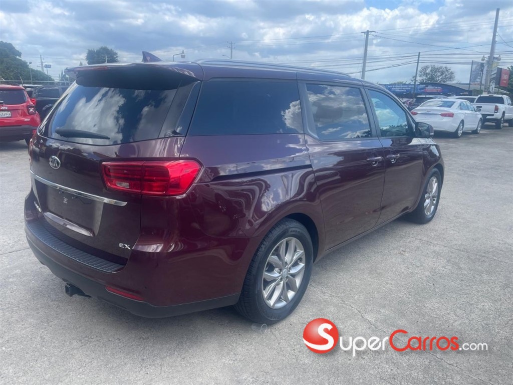 2020 Kia Sedona EX — foto 9 / 12