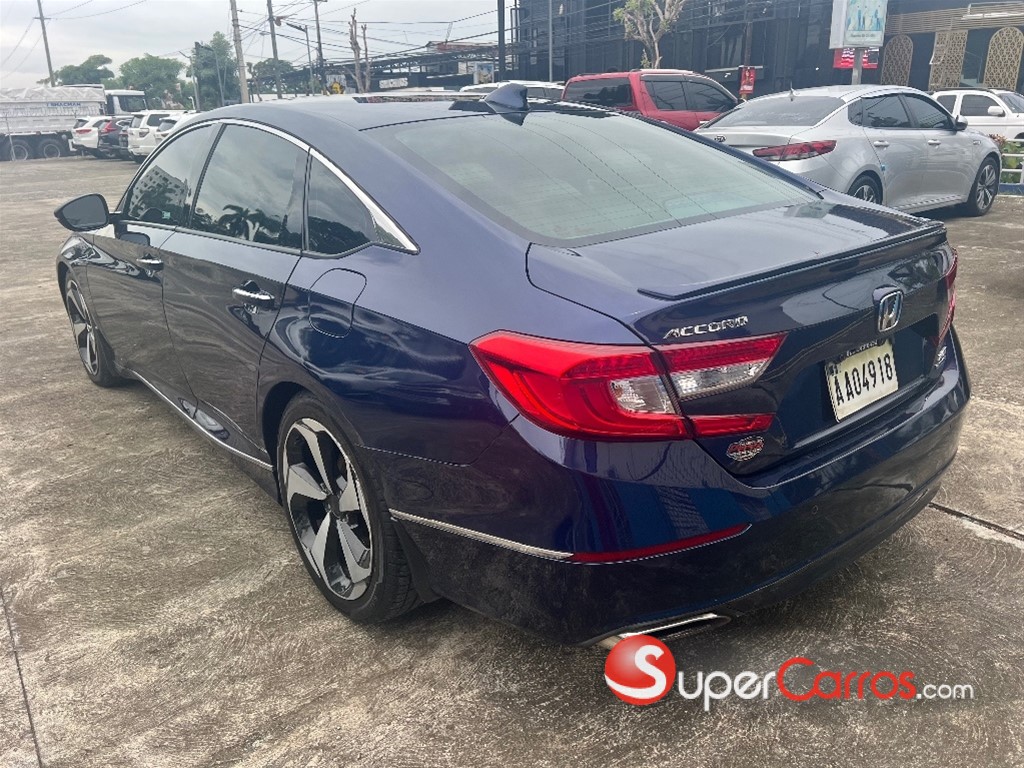 2018 Honda Accord Touring 2.0T — foto 6 / 8