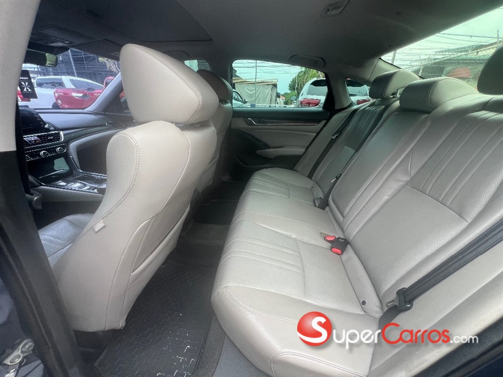 2018 Honda Accord Touring 2.0T — foto 7 / 8