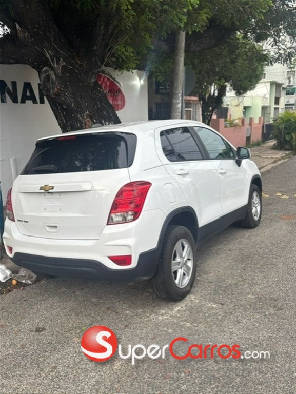 2020 Chevrolet Trax LS — foto 3 / 12
