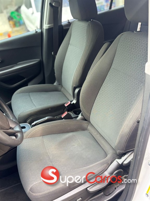 2020 Chevrolet Trax LS — foto 7 / 12