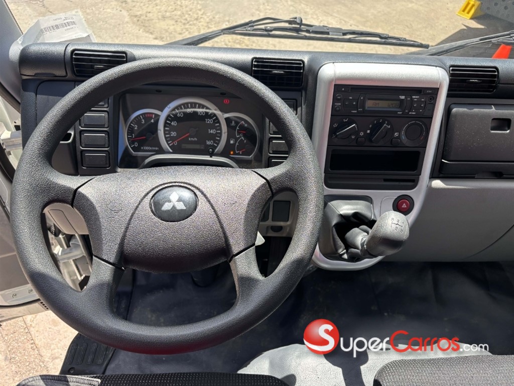 2024 Mitsubishi Motors Canter Cama 10 pies — foto 3 / 9