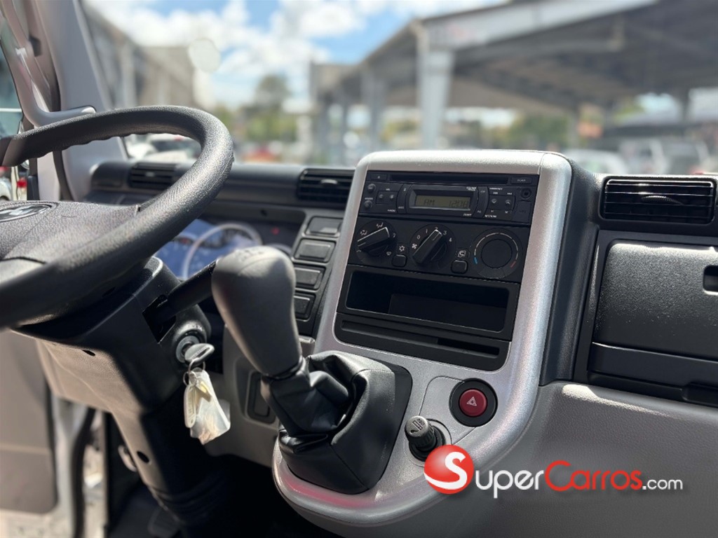 2024 Mitsubishi Motors Canter Cama 10 pies — foto 4 / 9